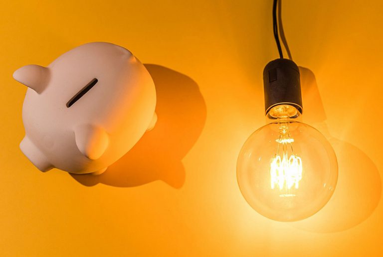 Los mejores horarios con una tarifa variable para poner la lavadora - La entrevista de Radio 5 (19 de marzo de 2024). 