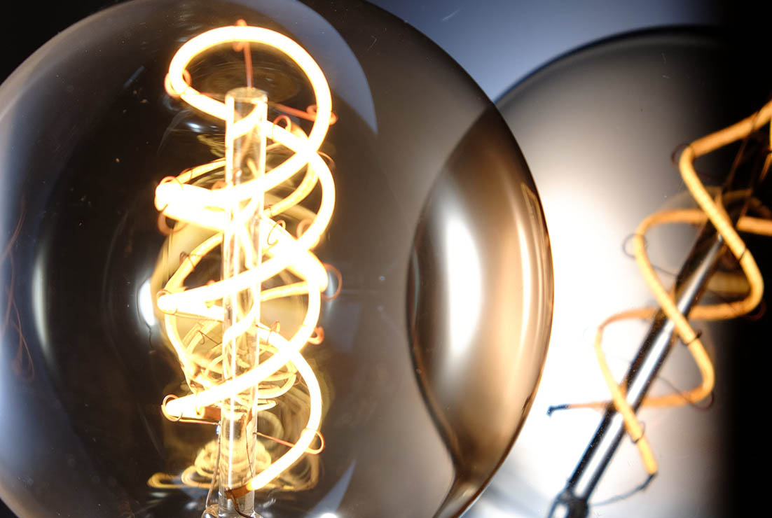 ¿Por qué no se pueden bajar los impuestos de la luz tanto como gustaría?